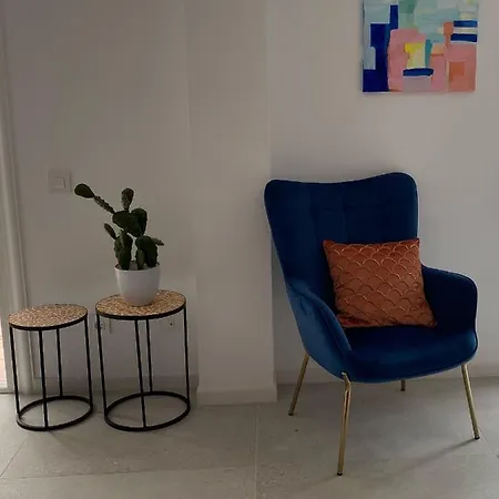 Tres Terrazas Ocean View 아파트 아데제